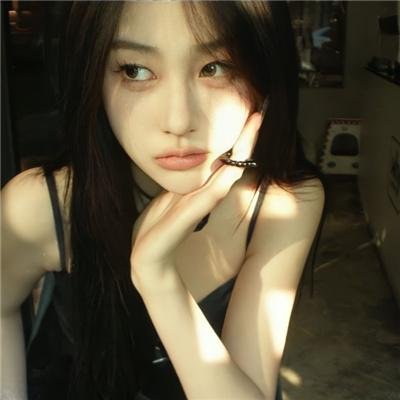 不装了，我比英雄还强